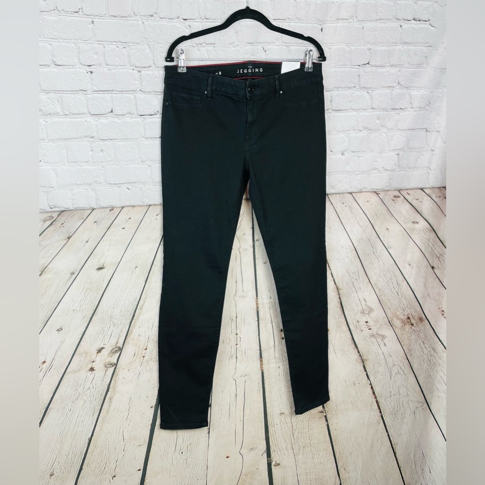 🆕 White House Black Market The Jegging Size 8 Stretch Black Classic Pants